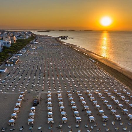 Appartamenti Las Palmas Lignano Sabbiadoro Extérieur photo