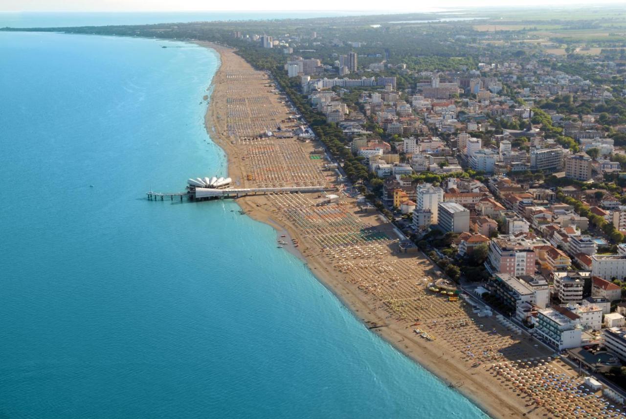 Appartamenti Las Palmas Lignano Sabbiadoro Extérieur photo