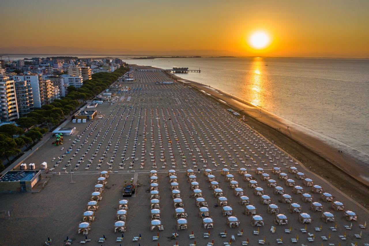 Appartamenti Las Palmas Lignano Sabbiadoro Extérieur photo