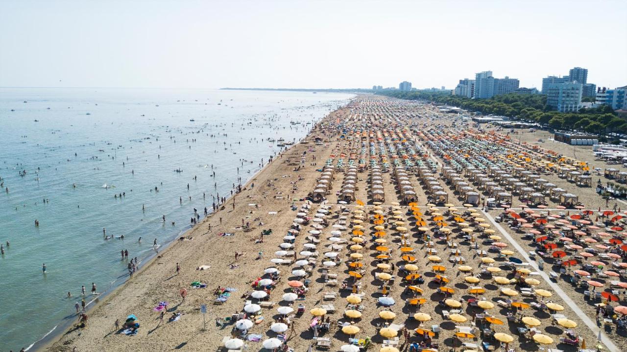 Appartamenti Las Palmas Lignano Sabbiadoro Extérieur photo